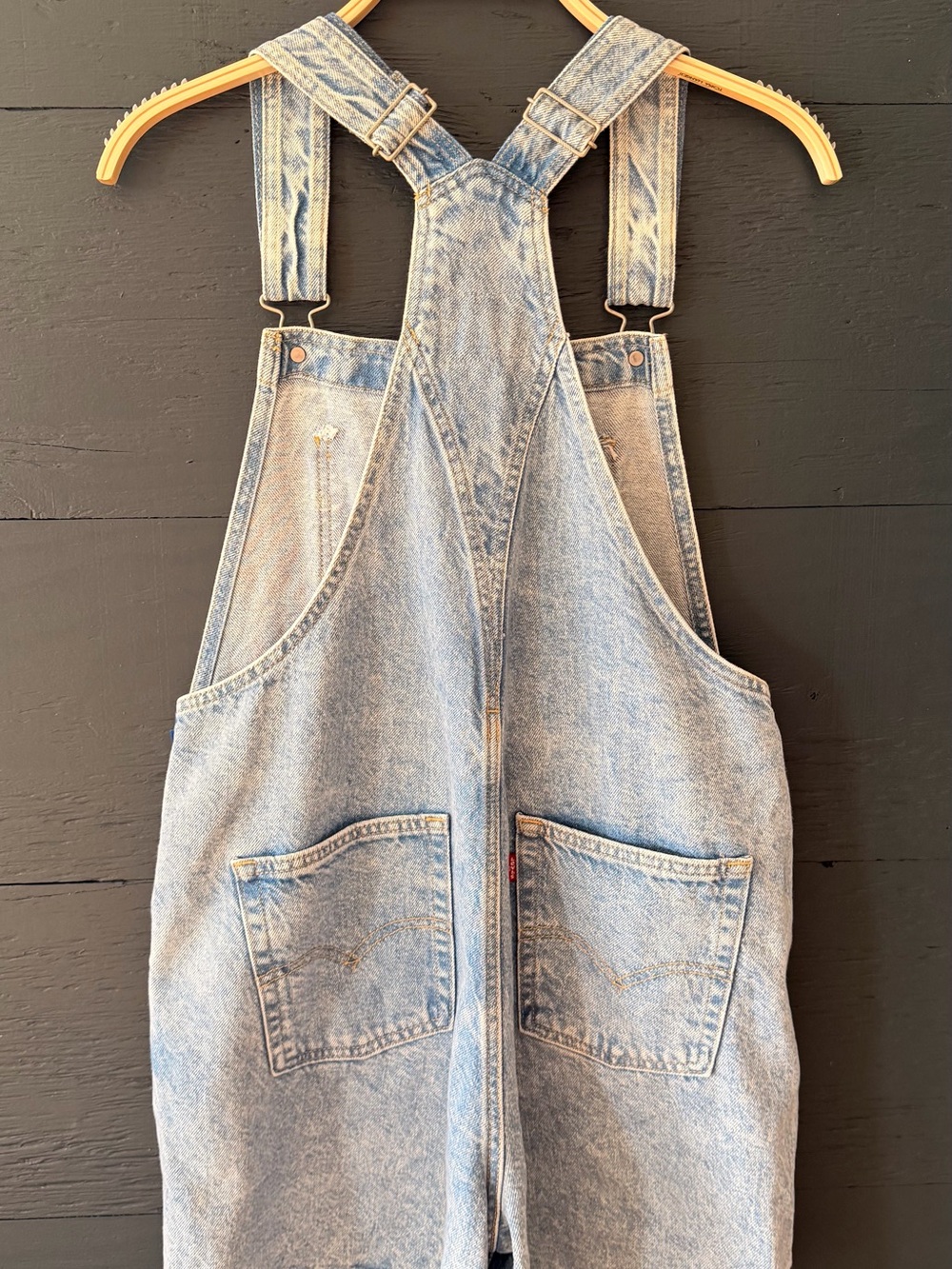 Levi's Denim Shortalls With Patch size Small  nwt from FreePeople website cute! - Picture 5 of 13